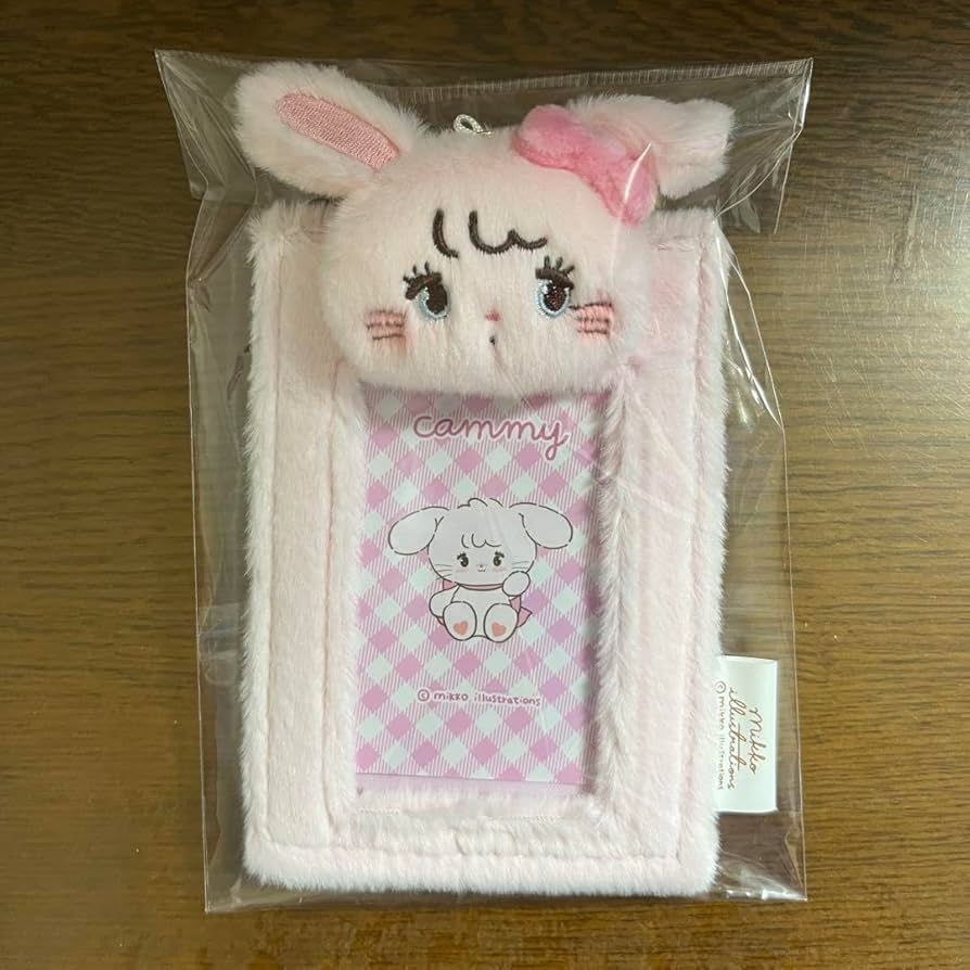 Amazon | mikko ぬいぐるみ付カードホルダー トレカケース キャミー